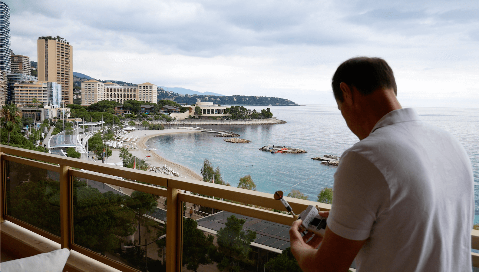 expert des ondes Monaco
